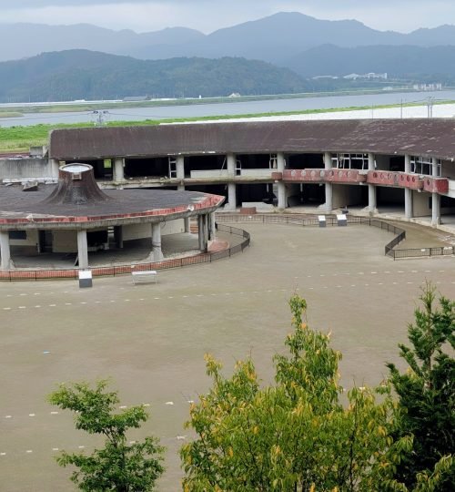 00b08888 aa51 4e44 a7da 61378d478cf2